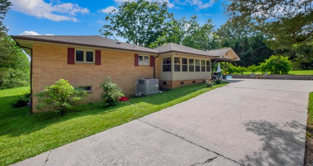 74 May Avenue, Trenton, GA 30752