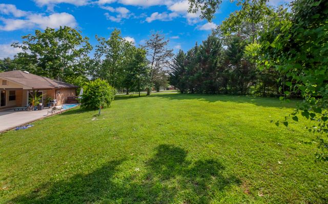74 May Avenue, Trenton, GA 30752