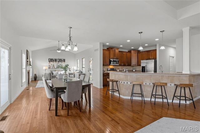 1802 Sterling Oaks Drive, St Peters, MO 63376