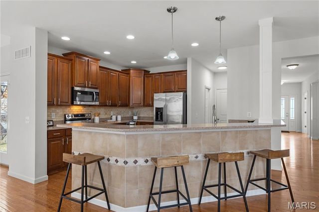 1802 Sterling Oaks Drive, St Peters, MO 63376