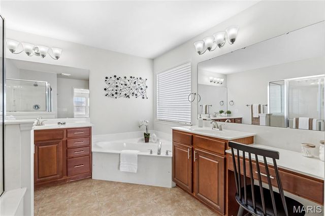 1802 Sterling Oaks Drive, St Peters, MO 63376