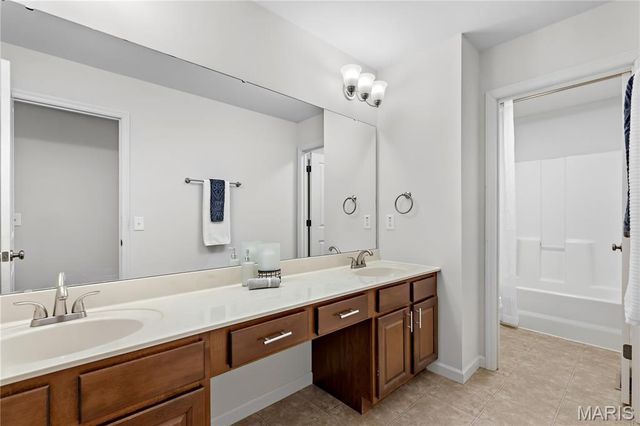 1802 Sterling Oaks Drive, St Peters, MO 63376