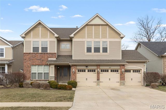 1802 Sterling Oaks Drive, St Peters, MO 63376