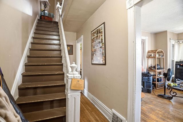 682 4th Street E, Saint Paul, MN 55106