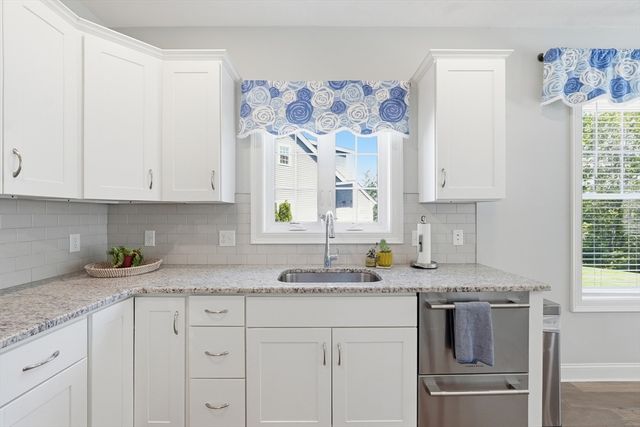 705 Southwood Lane 705, Clinton, MA 01510