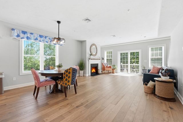 705 Southwood Lane 705, Clinton, MA 01510