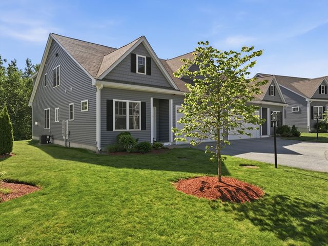 705 Southwood Lane 705, Clinton, MA 01510