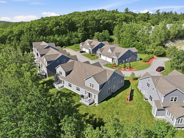 705 Southwood Lane 705, Clinton, MA 01510