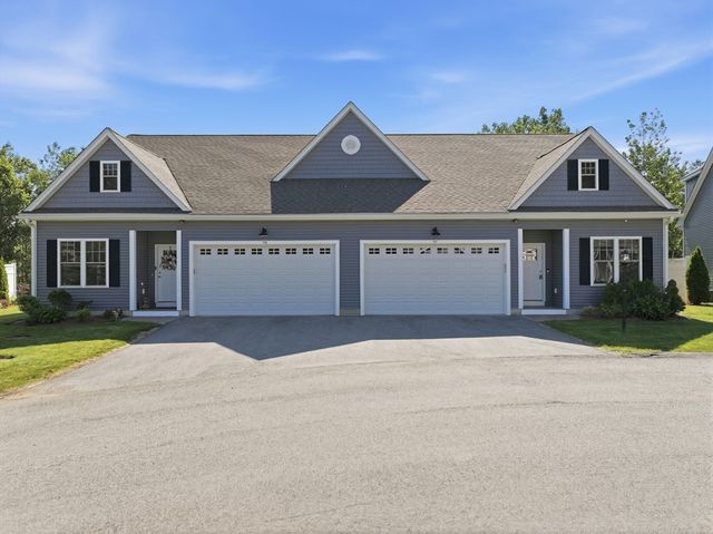 705 Southwood Lane 705, Clinton, MA 01510