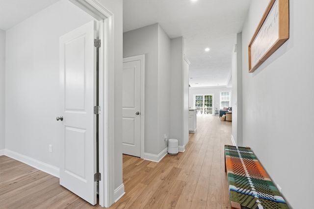 705 Southwood Lane 705, Clinton, MA 01510