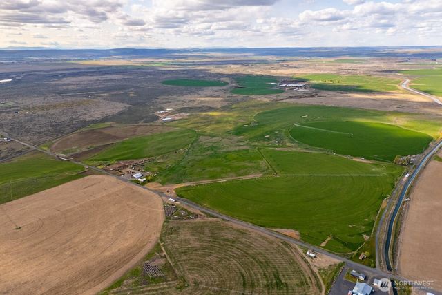 10701 12 Road NE, Moses Lake, WA 98837