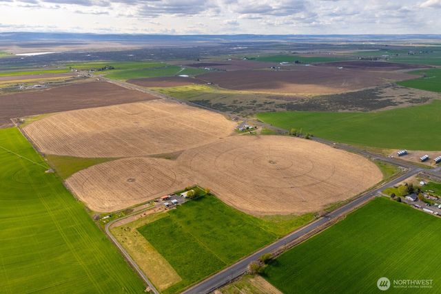 10701 12 Road NE, Moses Lake, WA 98837
