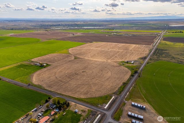 10701 12 Road NE, Moses Lake, WA 98837