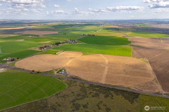 10701 12 Road NE, Moses Lake, WA 98837