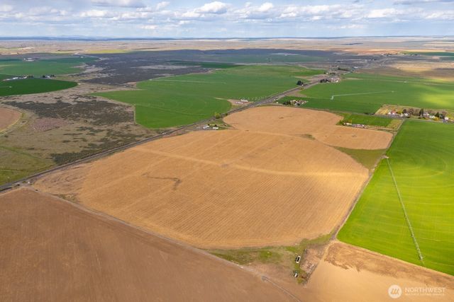 10701 12 Road NE, Moses Lake, WA 98837