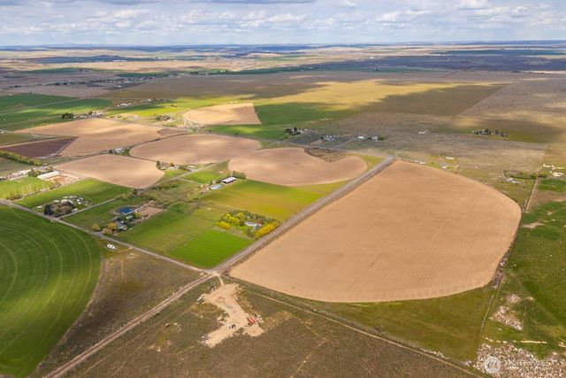 10701 12 Road NE, Moses Lake, WA 98837