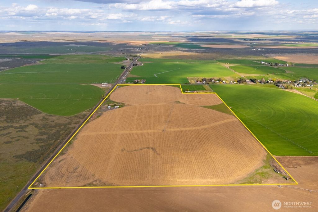 10701 12 Road NE, Moses Lake, WA 98837