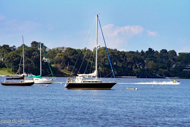 281 Hance Road, Fair Haven, NJ 07704