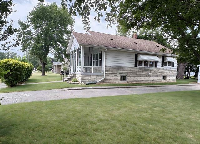 29044 Hillview Street, Roseville, MI 48066