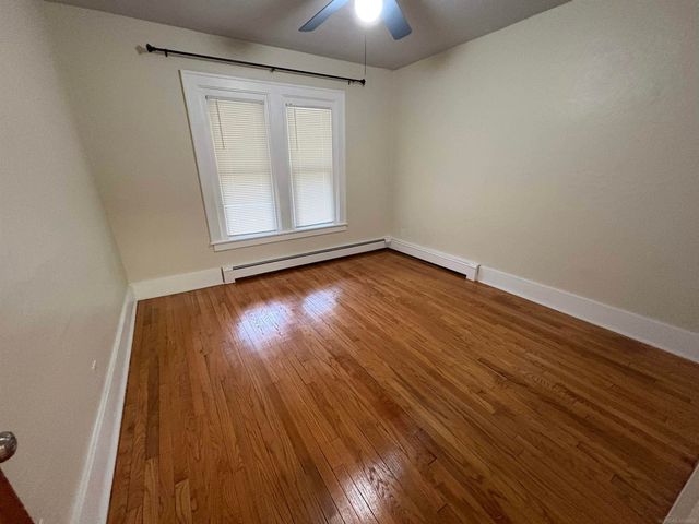 29044 Hillview Street, Roseville, MI 48066