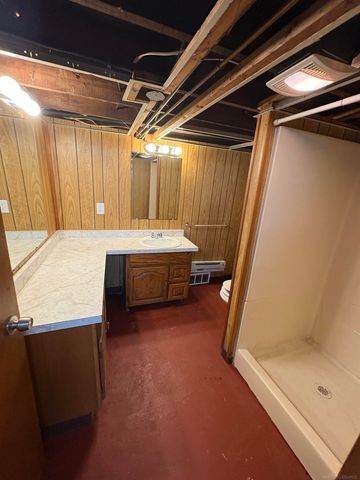 29044 Hillview Street, Roseville, MI 48066