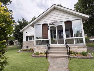 29044 Hillview Street, Roseville, MI 48066