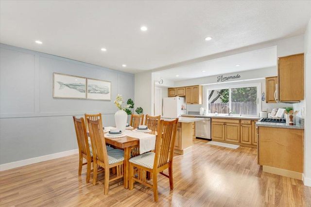 9465 Valley Oak Way, Prunedale, CA 93907