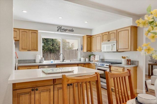 9465 Valley Oak Way, Prunedale, CA 93907