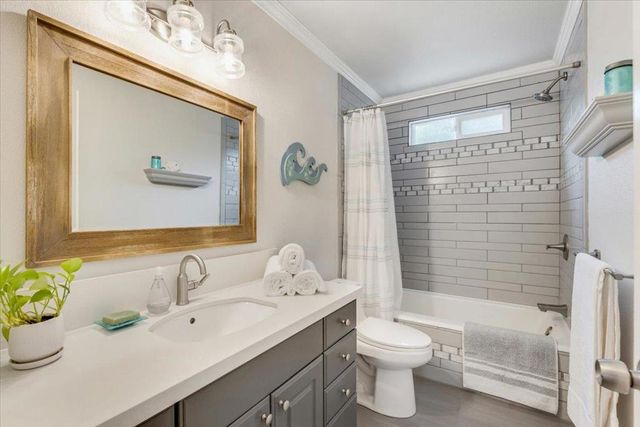 9465 Valley Oak Way, Prunedale, CA 93907