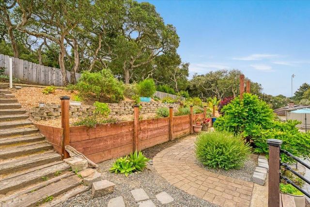 9465 Valley Oak Way, Prunedale, CA 93907