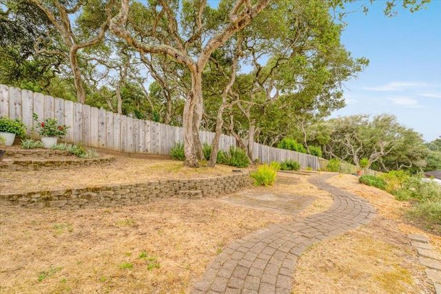 9465 Valley Oak Way, Prunedale, CA 93907