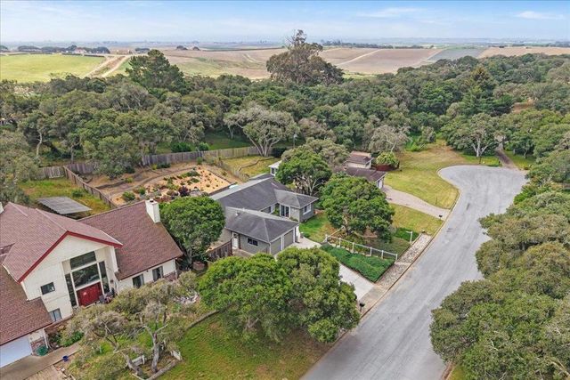 9465 Valley Oak Way, Prunedale, CA 93907