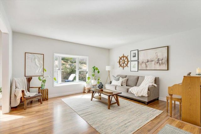 9465 Valley Oak Way, Prunedale, CA 93907