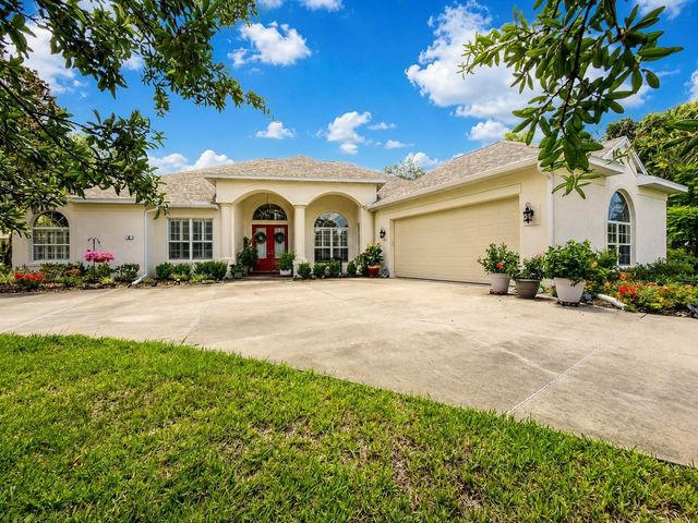 8 COSMOS COURT E, Homosassa, FL 34446