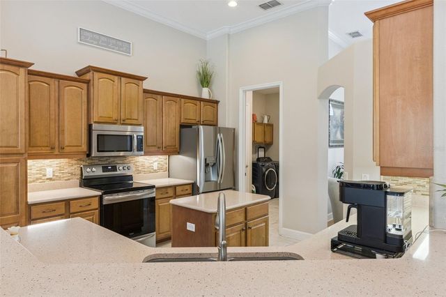 8 COSMOS COURT E, Homosassa, FL 34446