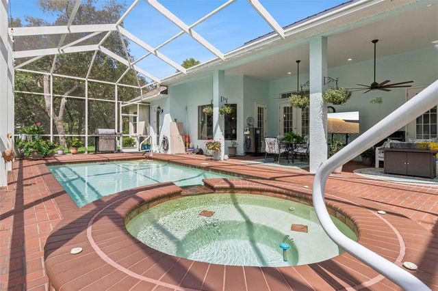8 COSMOS COURT E, Homosassa, FL 34446