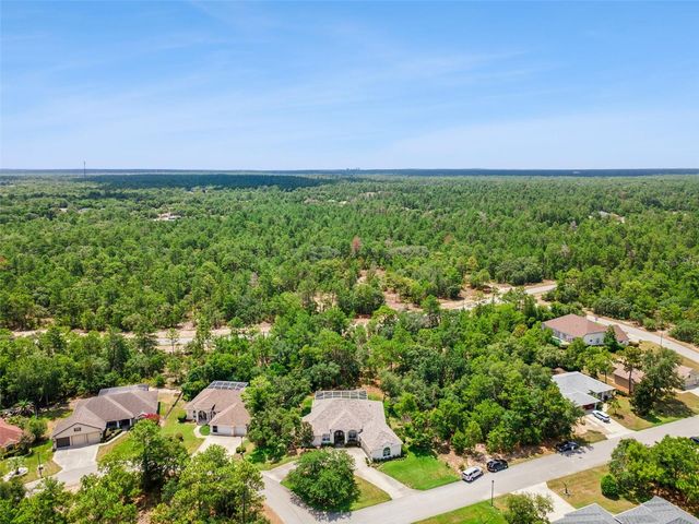 8 COSMOS COURT E, Homosassa, FL 34446