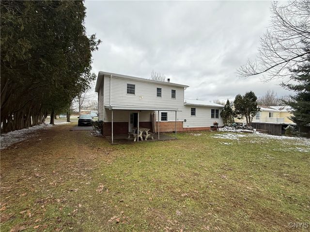 6086 Cavanuaugh Road East, Marcy, NY 13403