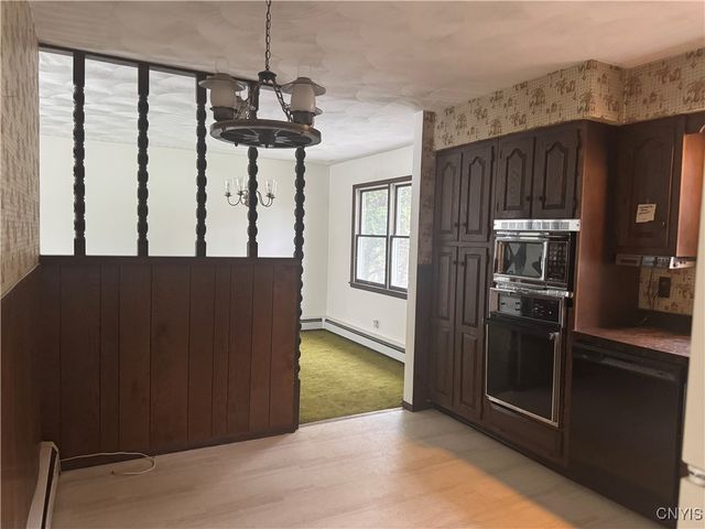 6086 Cavanuaugh Road East, Marcy, NY 13403