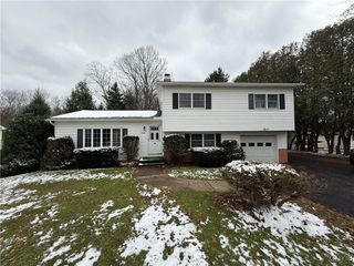 6086 Cavanuaugh Road East, Marcy, NY 13403