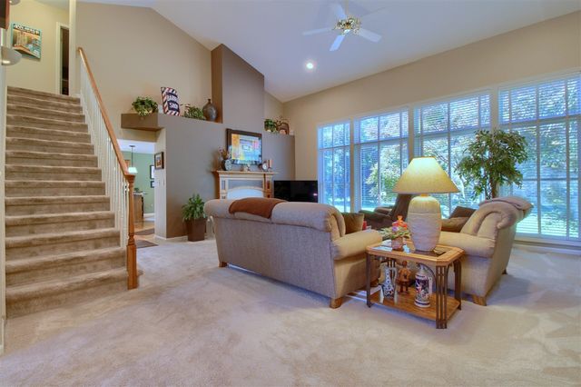 1421 W Greenfield Court, Ann Arbor, MI 48108