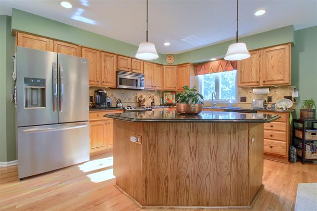 1421 W Greenfield Court, Ann Arbor, MI 48108