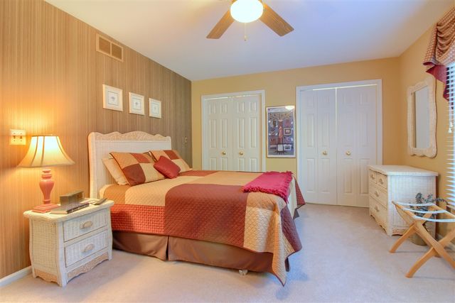 1421 W Greenfield Court, Ann Arbor, MI 48108