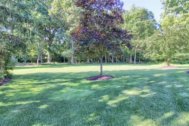 1421 W Greenfield Court, Ann Arbor, MI 48108