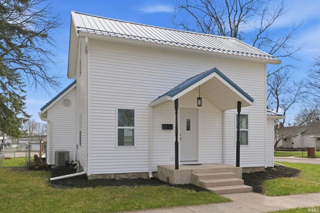 906 S Cedar Street, Auburn, IN 46706