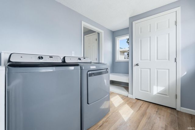 906 S Cedar Street, Auburn, IN 46706