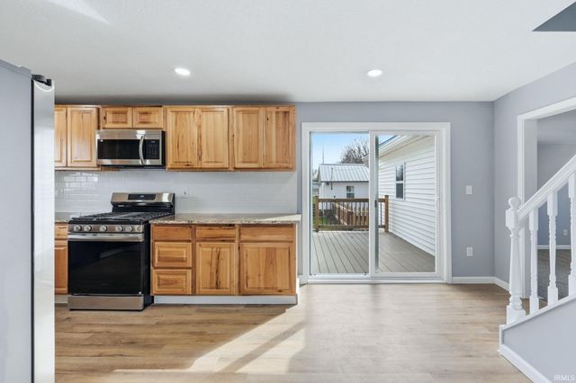 906 S Cedar Street, Auburn, IN 46706