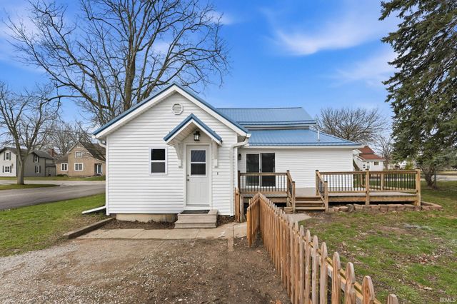 906 S Cedar Street, Auburn, IN 46706