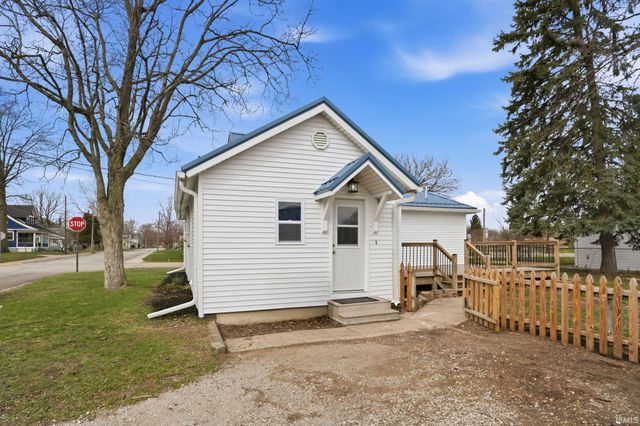 906 S Cedar Street, Auburn, IN 46706