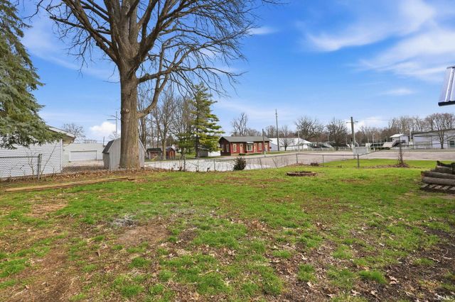 906 S Cedar Street, Auburn, IN 46706